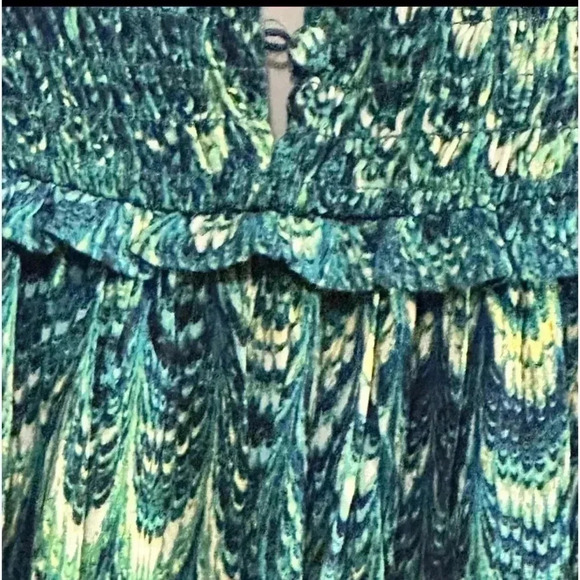 NEW Rose & Olive Top Size Medium Cap Sleeves Summer Spring NWT - Picture 7 of 8